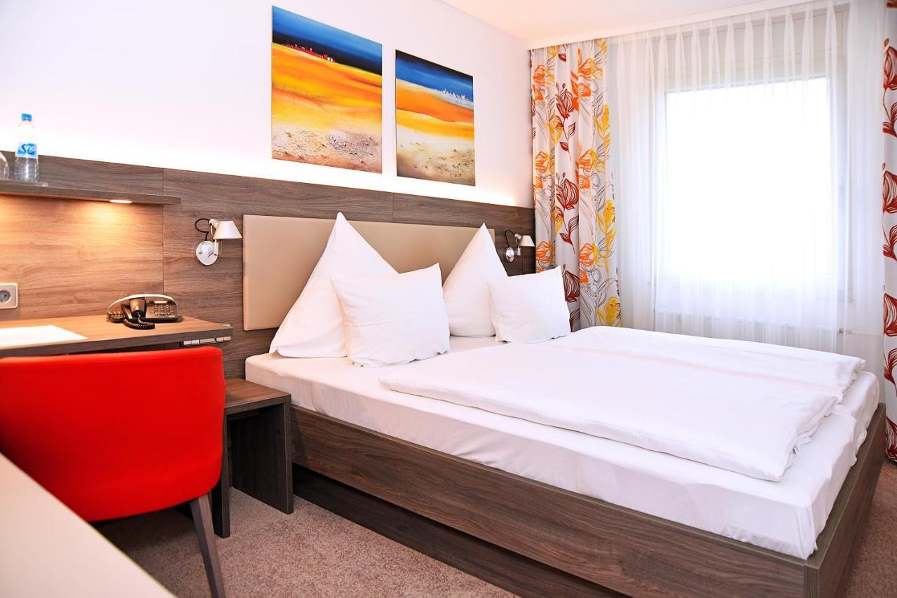 Genohotel Karlsruhe Bagian luar foto