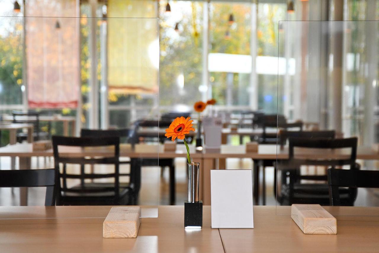 Genohotel Karlsruhe Bagian luar foto