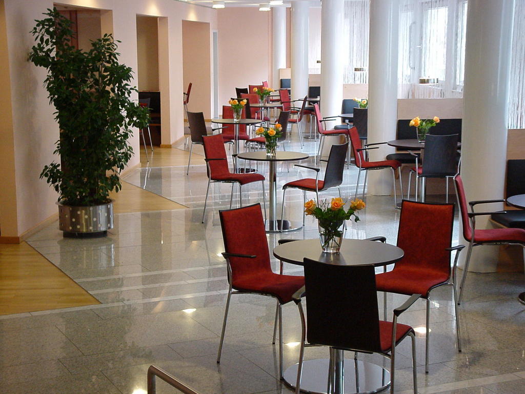 Genohotel Karlsruhe Bagian luar foto