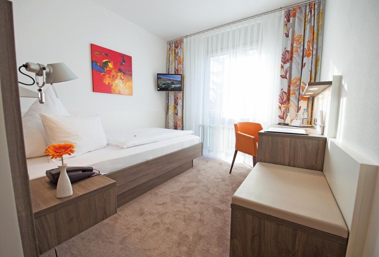 Genohotel Karlsruhe Bagian luar foto