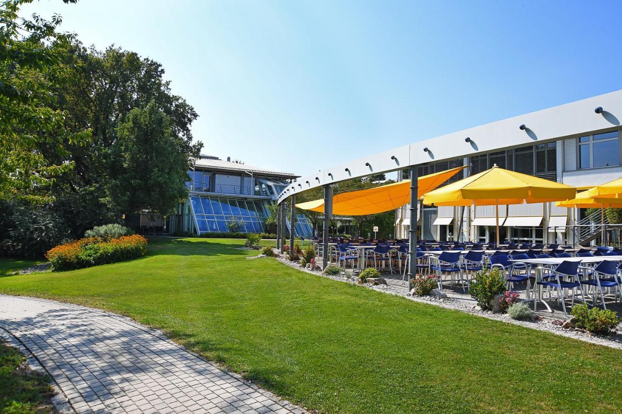 Genohotel Karlsruhe Bagian luar foto